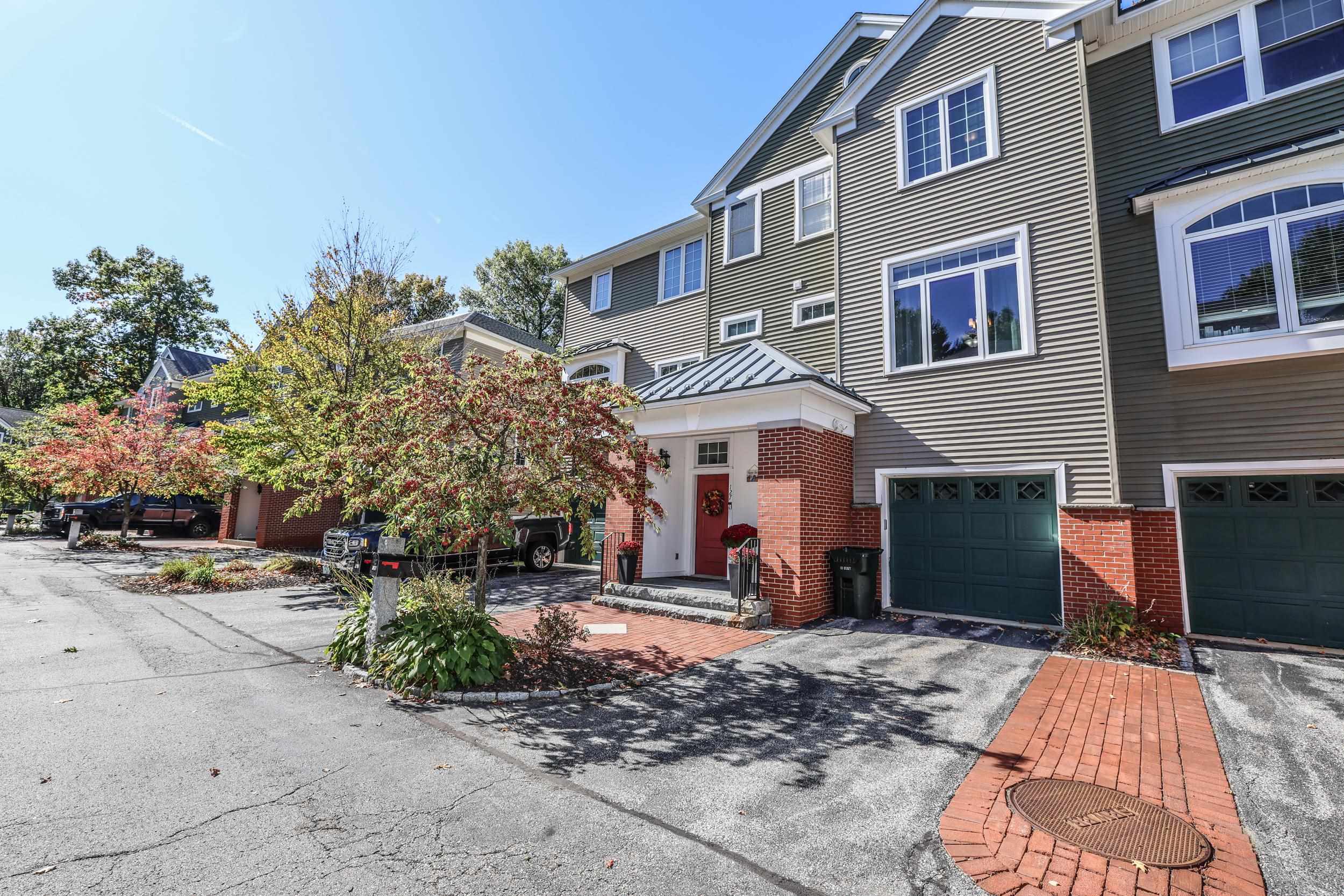 125 Riverwalk Way