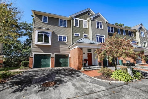 Photo of 125 Riverwalk Way, Manchester, NH 03101 (MLS # 5113693)