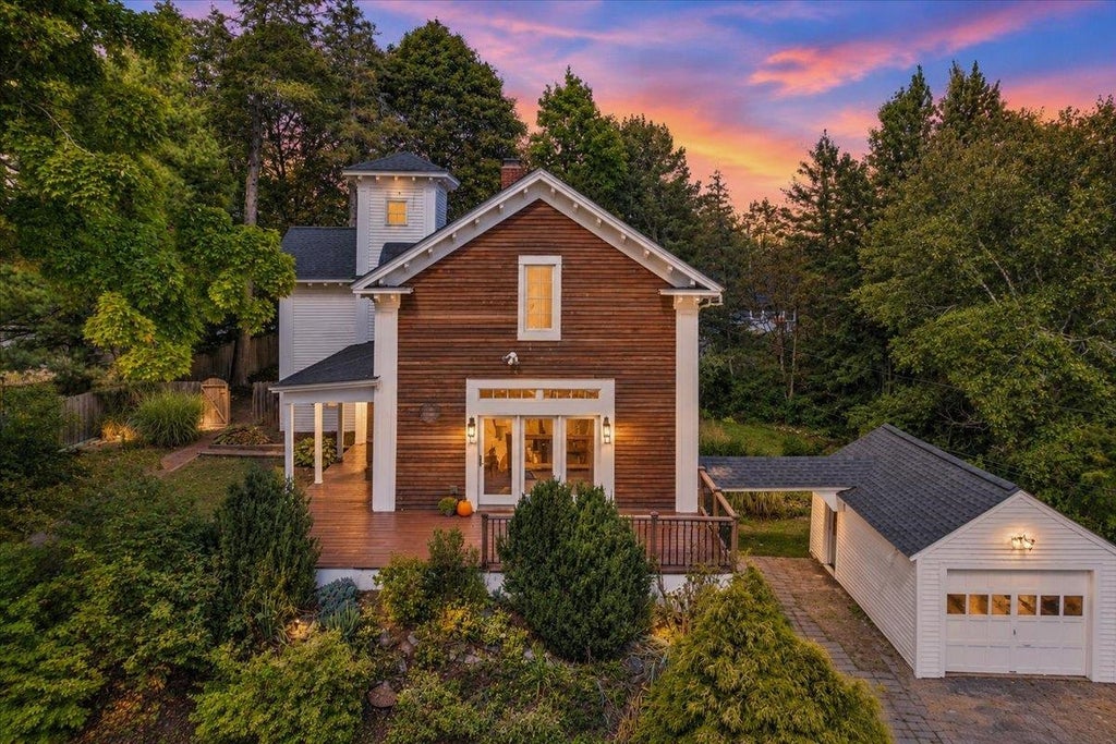 Photo of 26 Lamonte Street, Manchester, NH 03104 (MLS # 5109068)