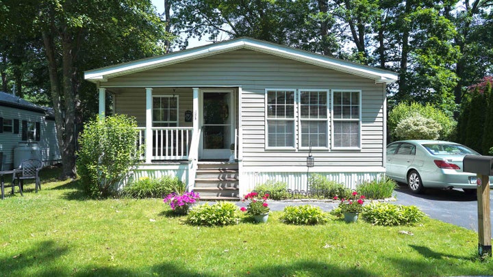 Photo 1 of 15 — 132A Robin Hood Drive, Exeter, NH 03833