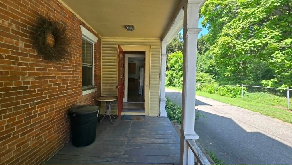 Photo of 722 Central Avenue, Dover, NH 03820 (MLS # 5106992)