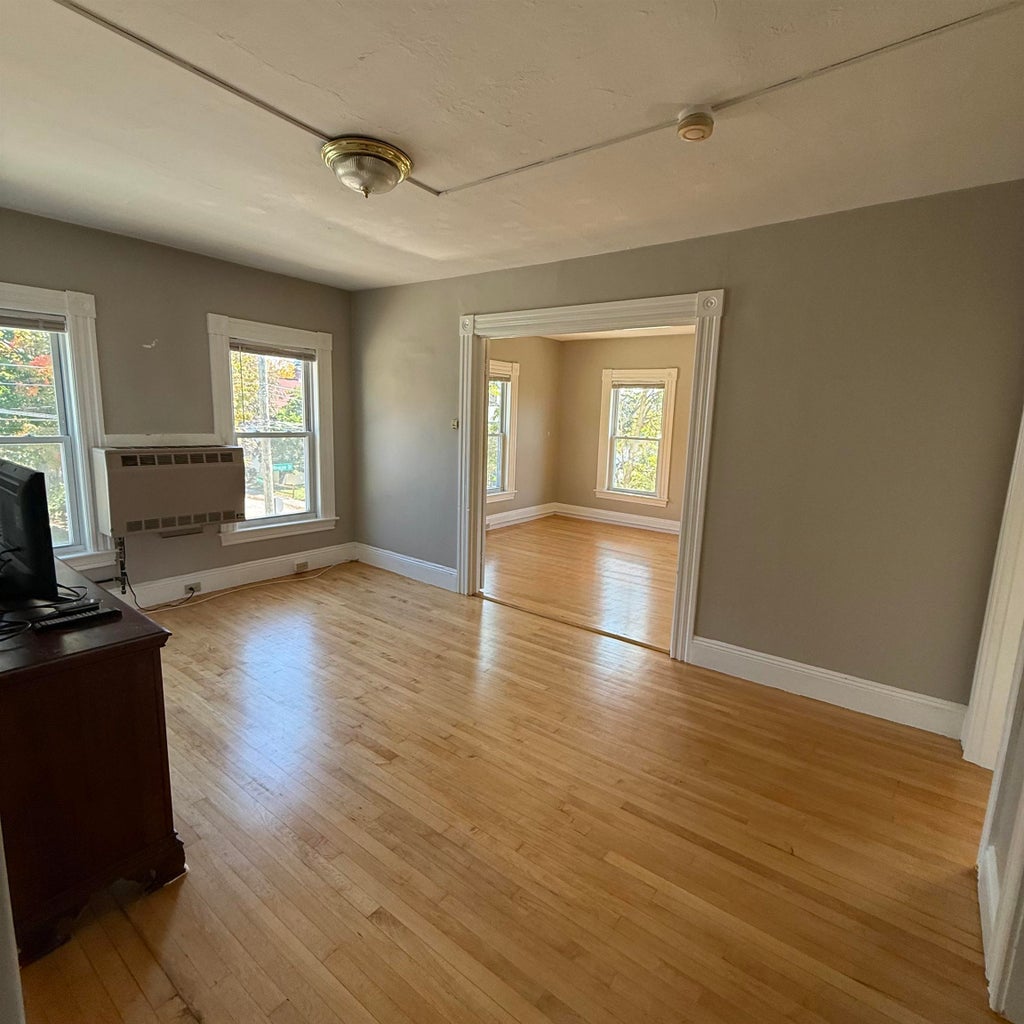 Photo of 498 Merrimack Street, Manchester, NH 03103 (MLS # 5114001)