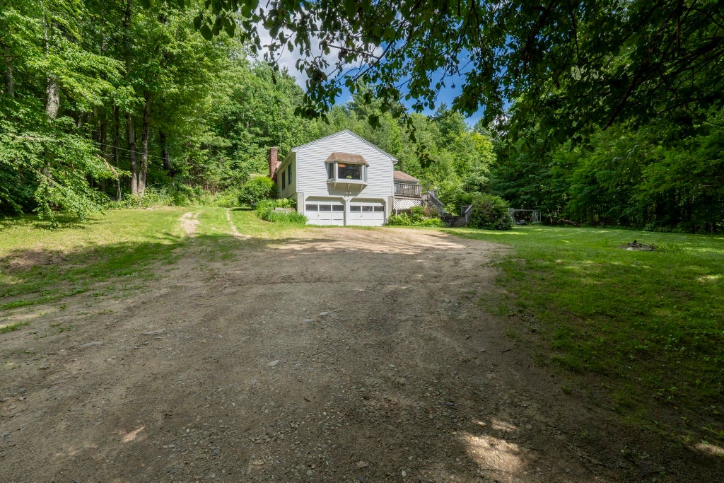 Photo of 127 Mountain Road, Deerfield, NH 03037 (MLS # 5095545)