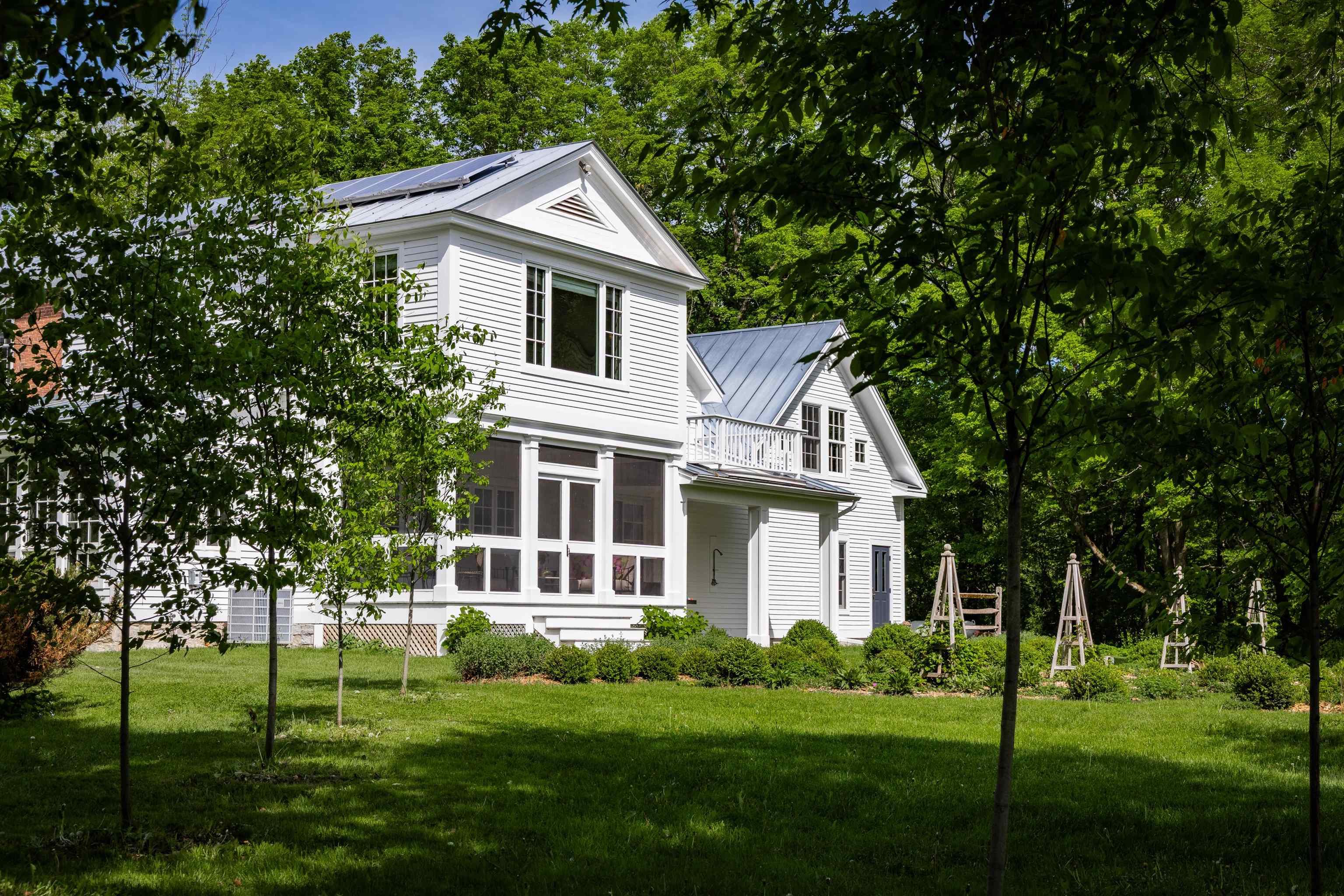 1816 Morgan Horse Farm Road