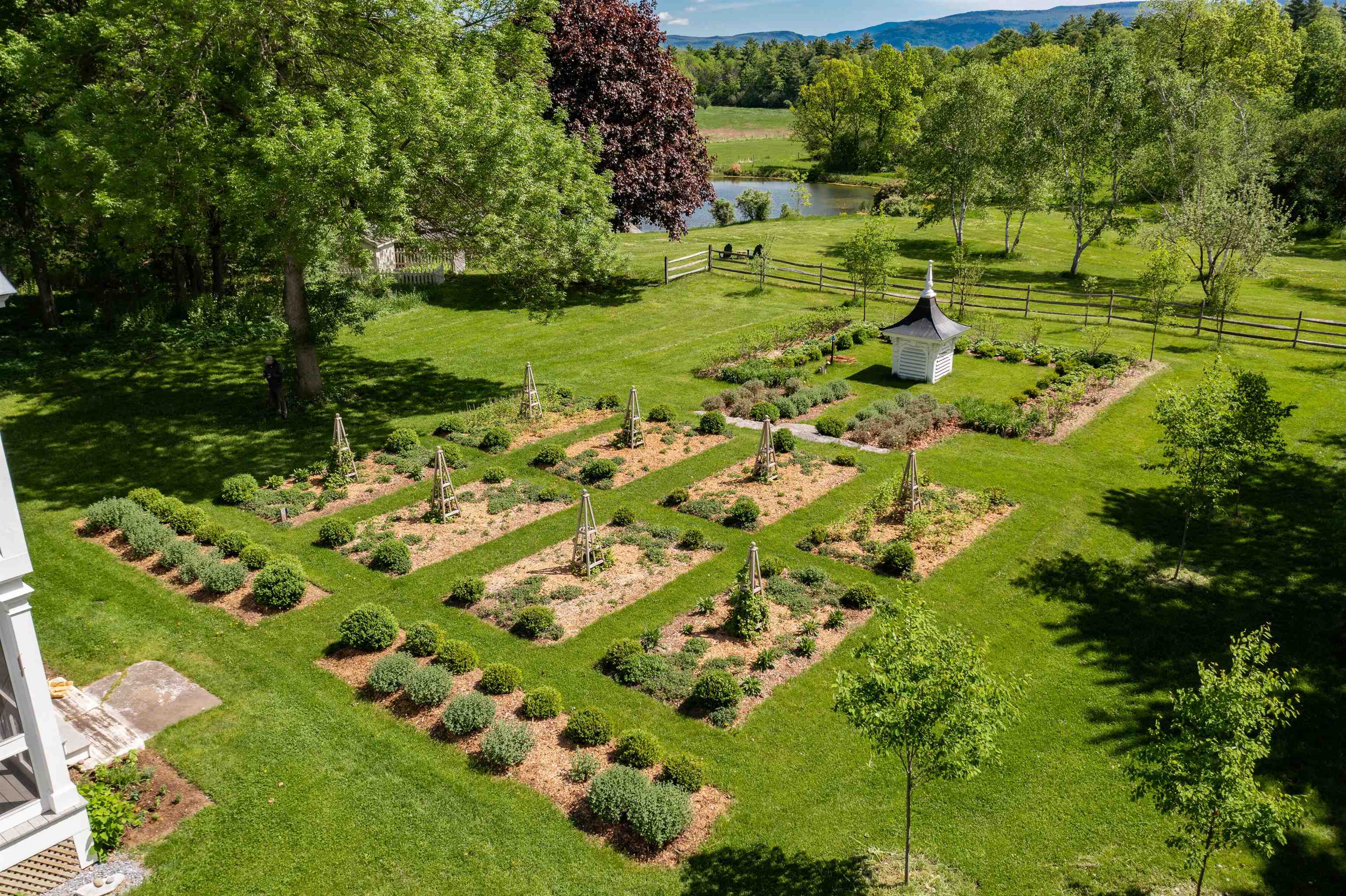 1816 Morgan Horse Farm Road
