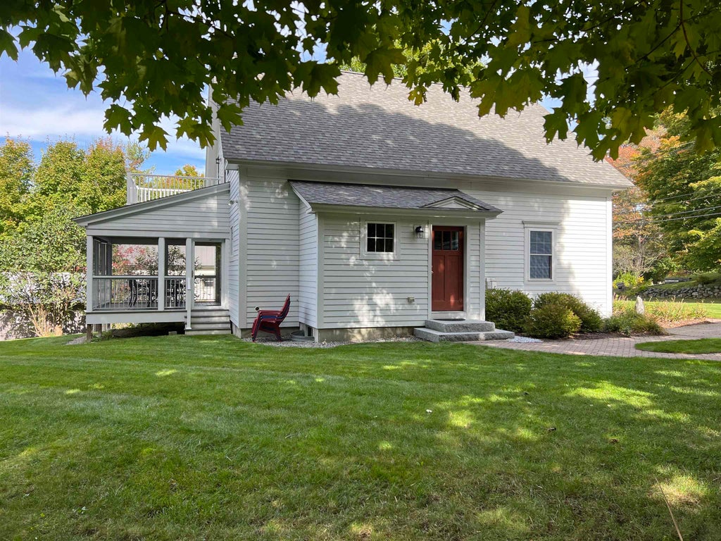 Photo of 5 Lower Ladd Road, Meredith, NH 03253 (MLS # 5108690)