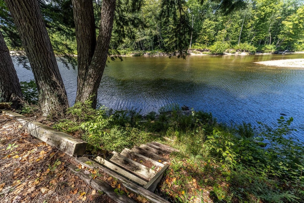 Photo of 22 Herbert Lane, Thornton, NH 03285 (MLS # 5105260)