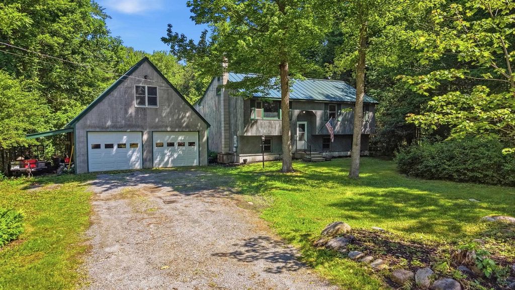 Photo of 21 Evergreen Drive, Goffstown, NH 03045 (MLS # 5096793)