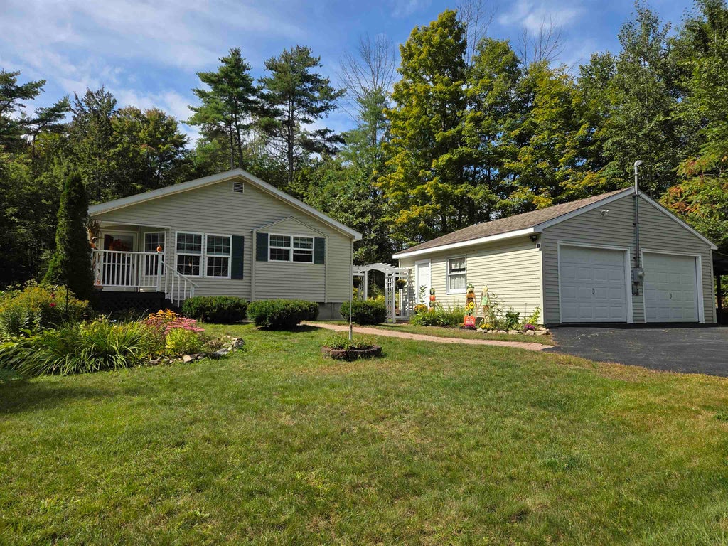 Photo of 12 Perry Road, Canaan, NH 03741 (MLS # 5110819)
