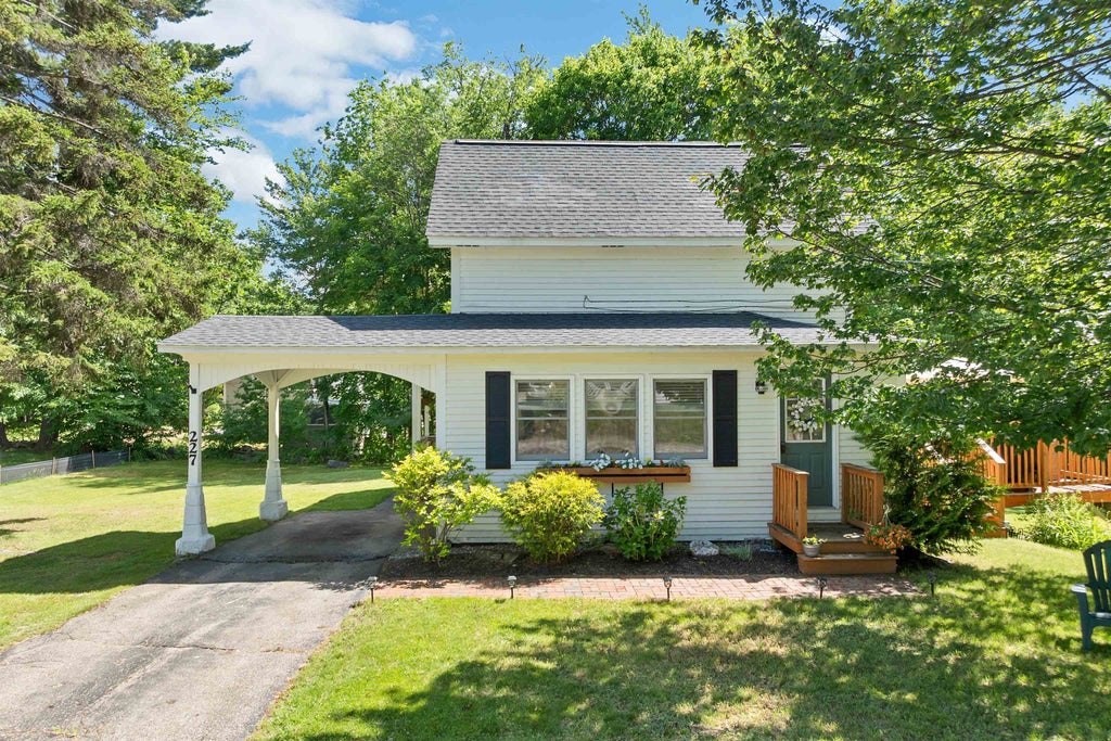 Photo of 227 Pine Street, Laconia, NH 03246 (MLS # 5095595)