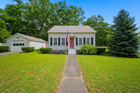 Photo of 3 Buswell Street, Hudson, NH 03051 (MLS # 5105882)