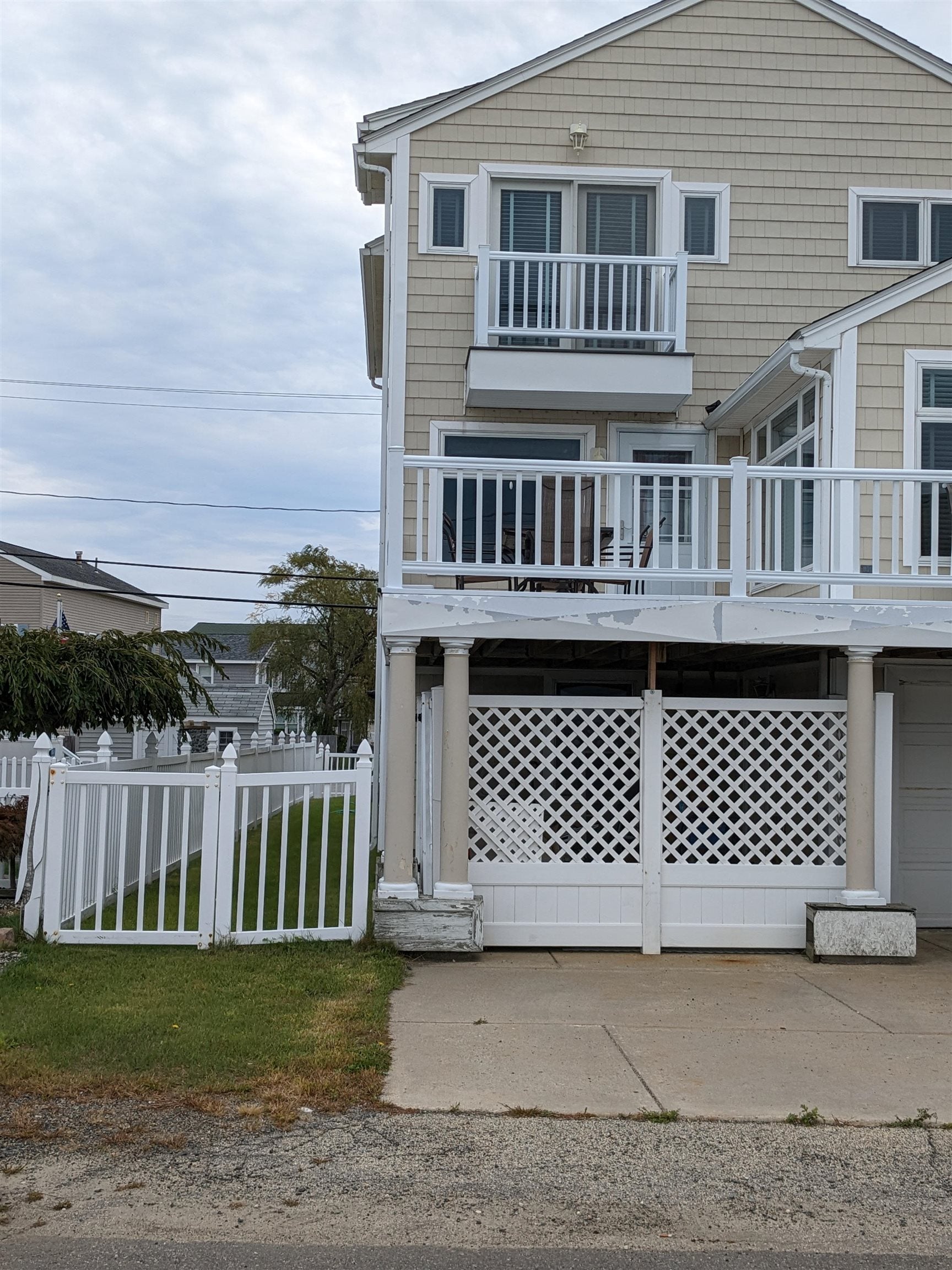 279 Portsmouth Avenue