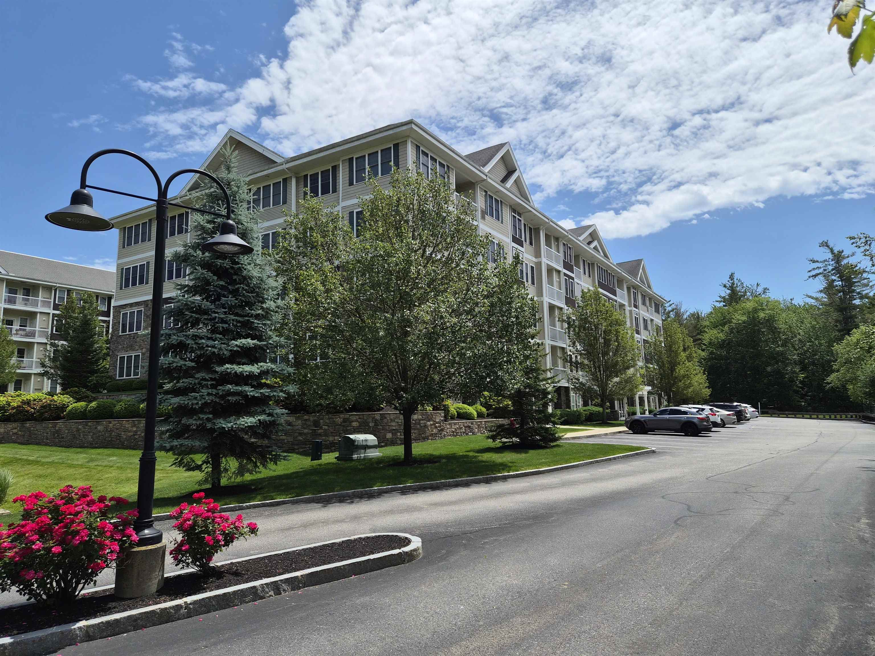 10 Braemoor Woods Road 104