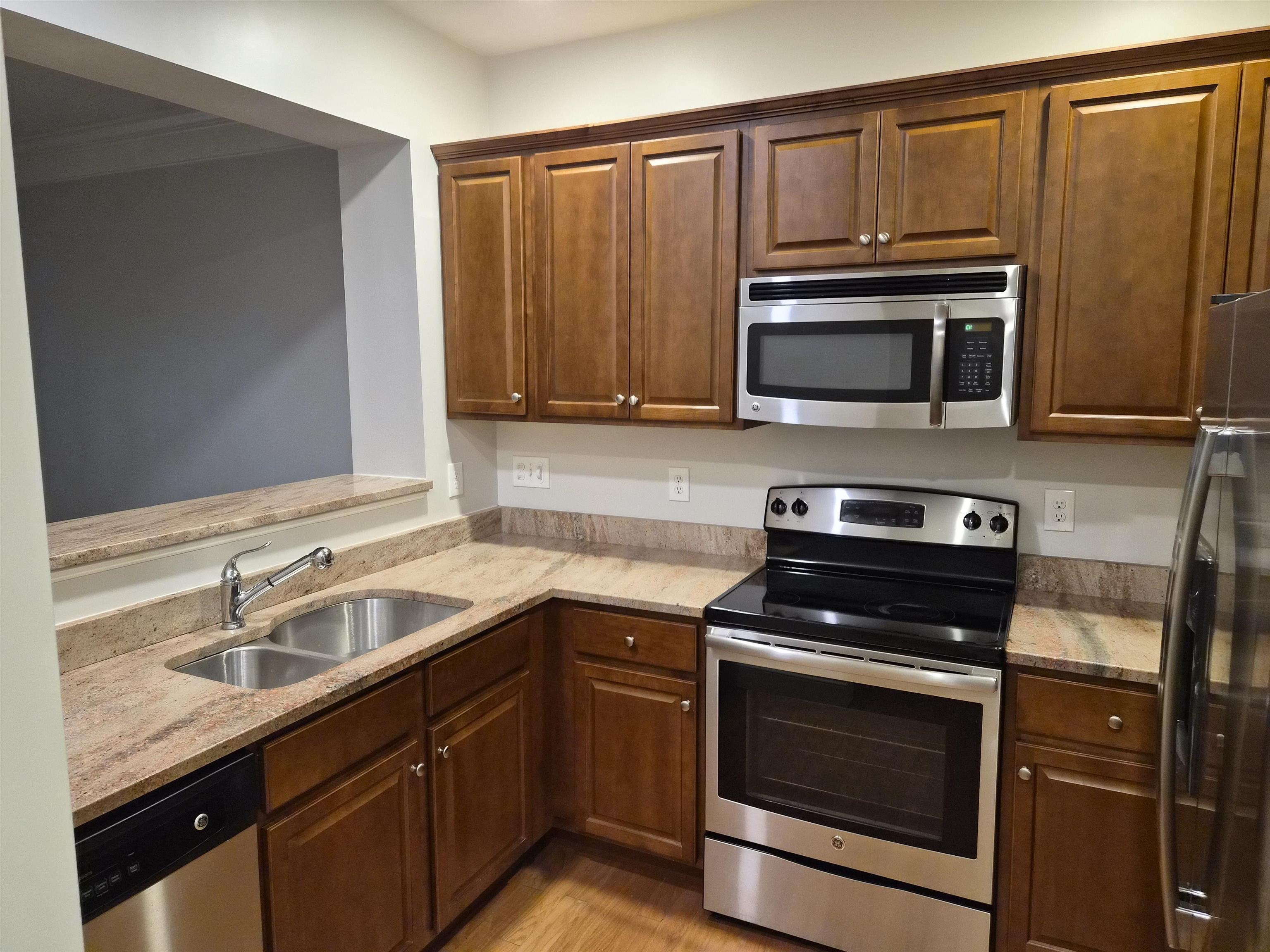 10 Braemoor Woods Road 104