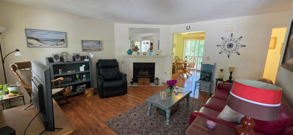 Photo of 2 Wyndmere Drive, Londonderry, NH 03053 (MLS # 5100555)
