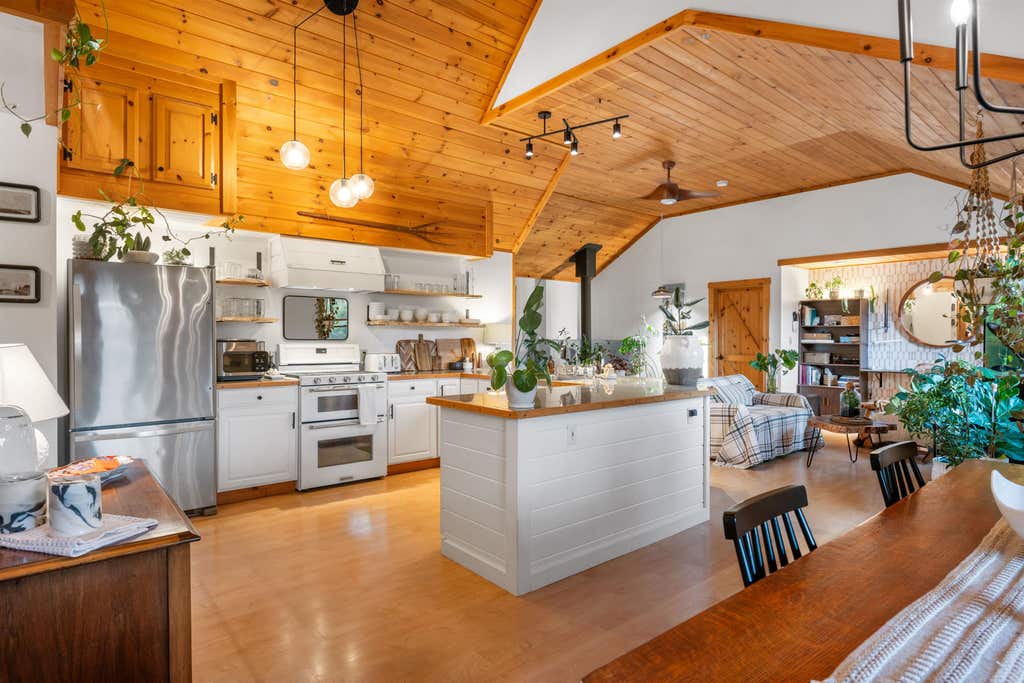 Photo of 3 Colburn Road, Colebrook, NH 03576 (MLS # 5103293)
