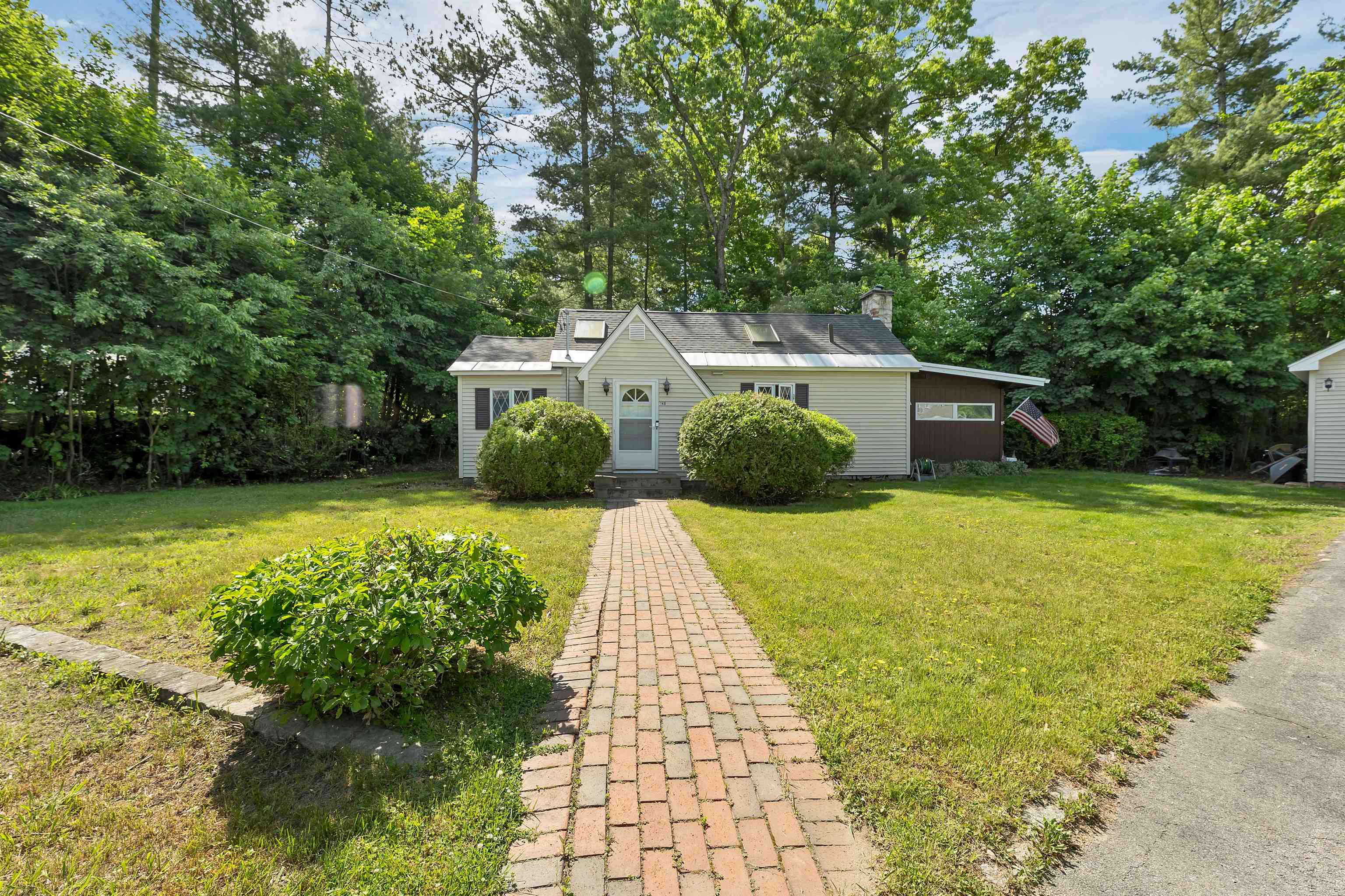 148 Allen Street