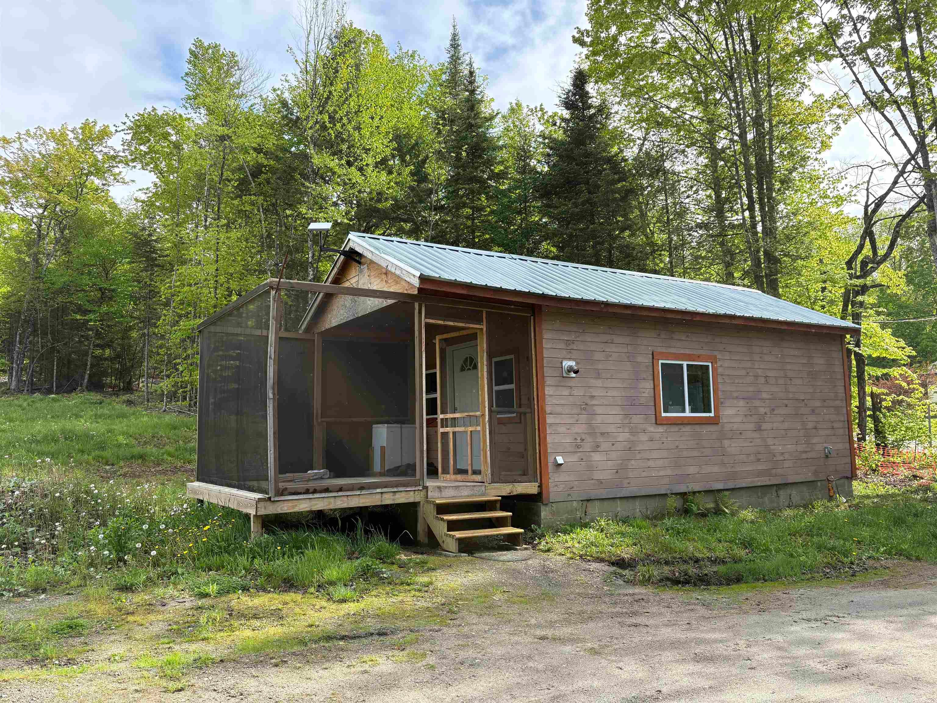 905 Peak Road