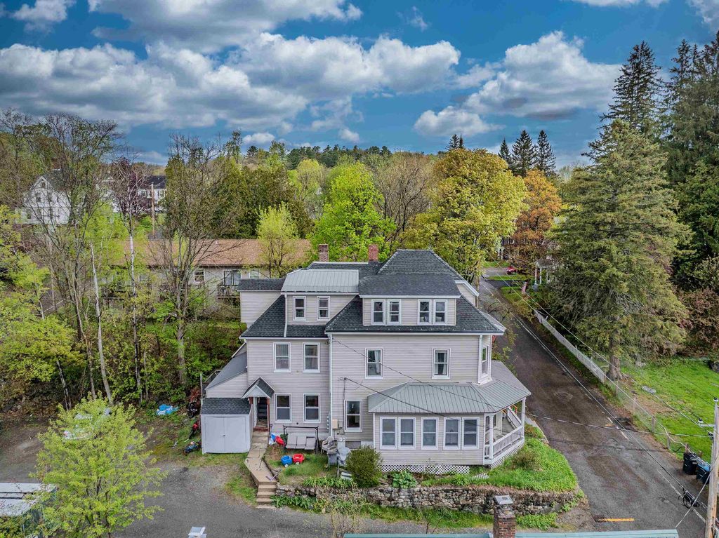 Photo of 35 Jackson Street, Littleton, NH 03561 (MLS # 5089937)