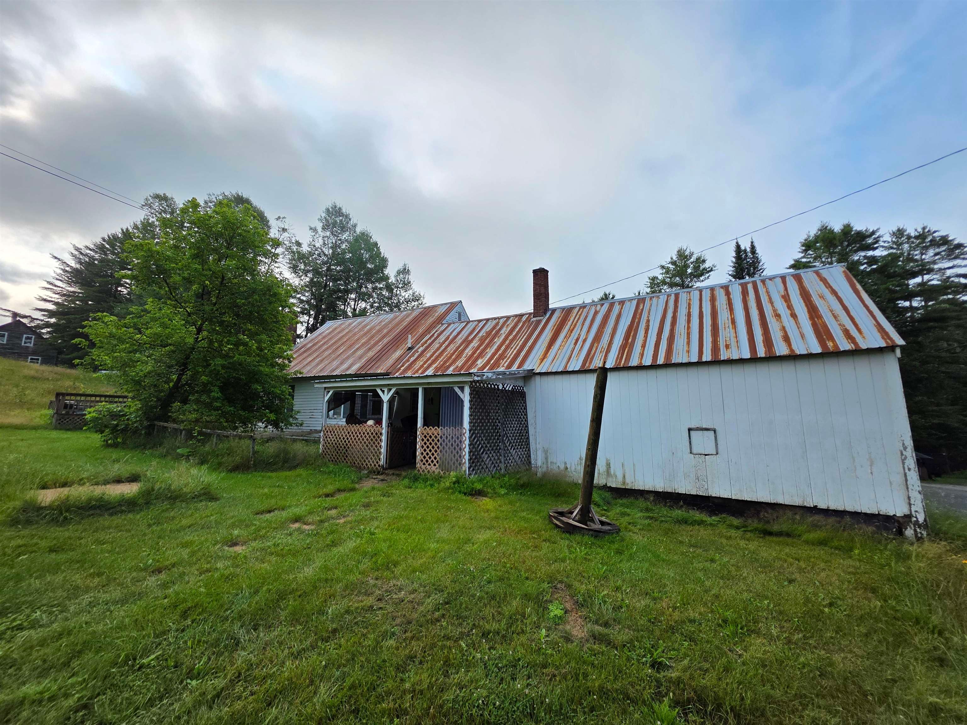 16 Brookside Lane