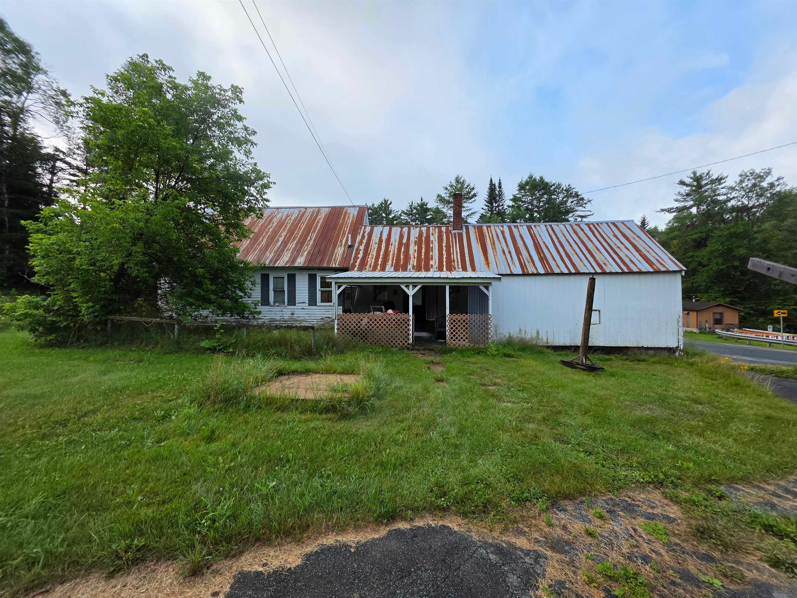 16 Brookside Lane