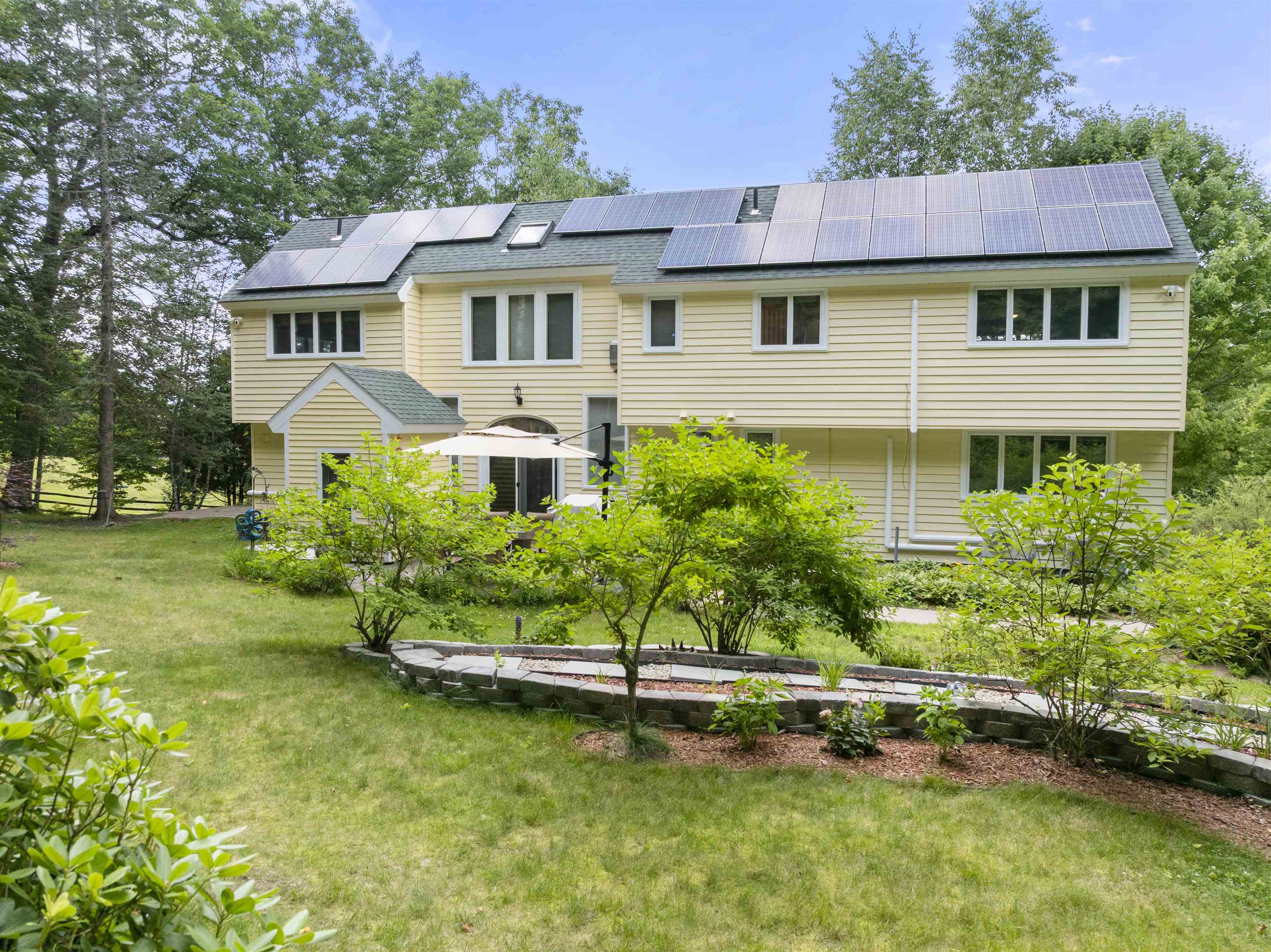 28 Mccoy Court 4-5