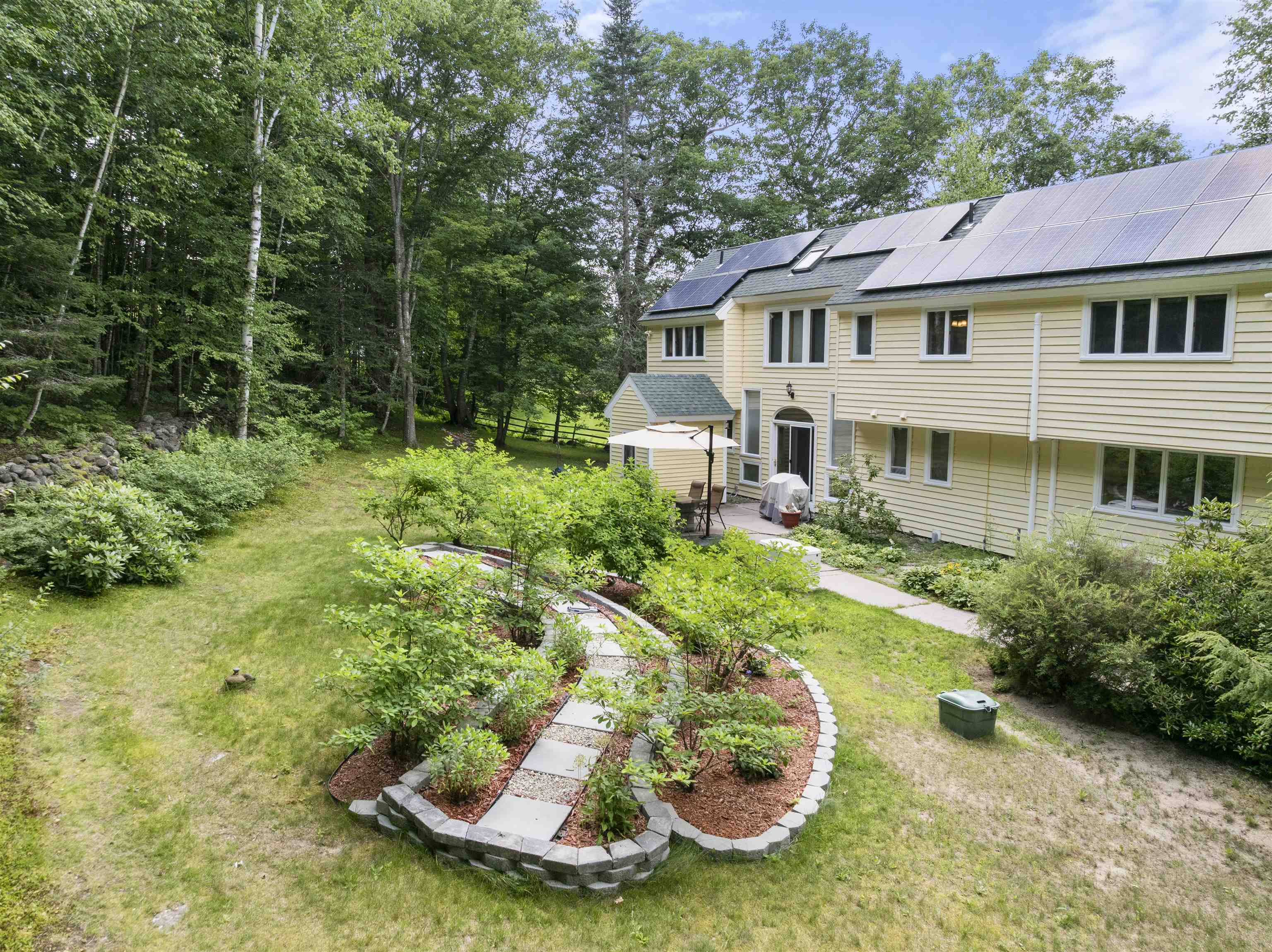 28 Mccoy Court 4-5