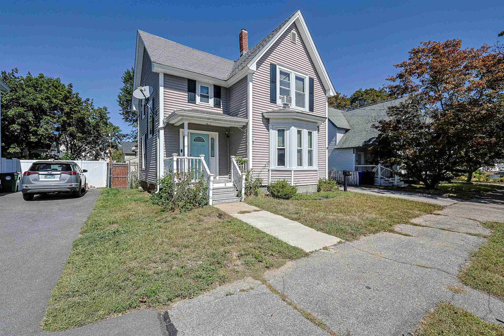 Photo of 418 Central Street, Manchester, NH 03103 (MLS # 5110118)