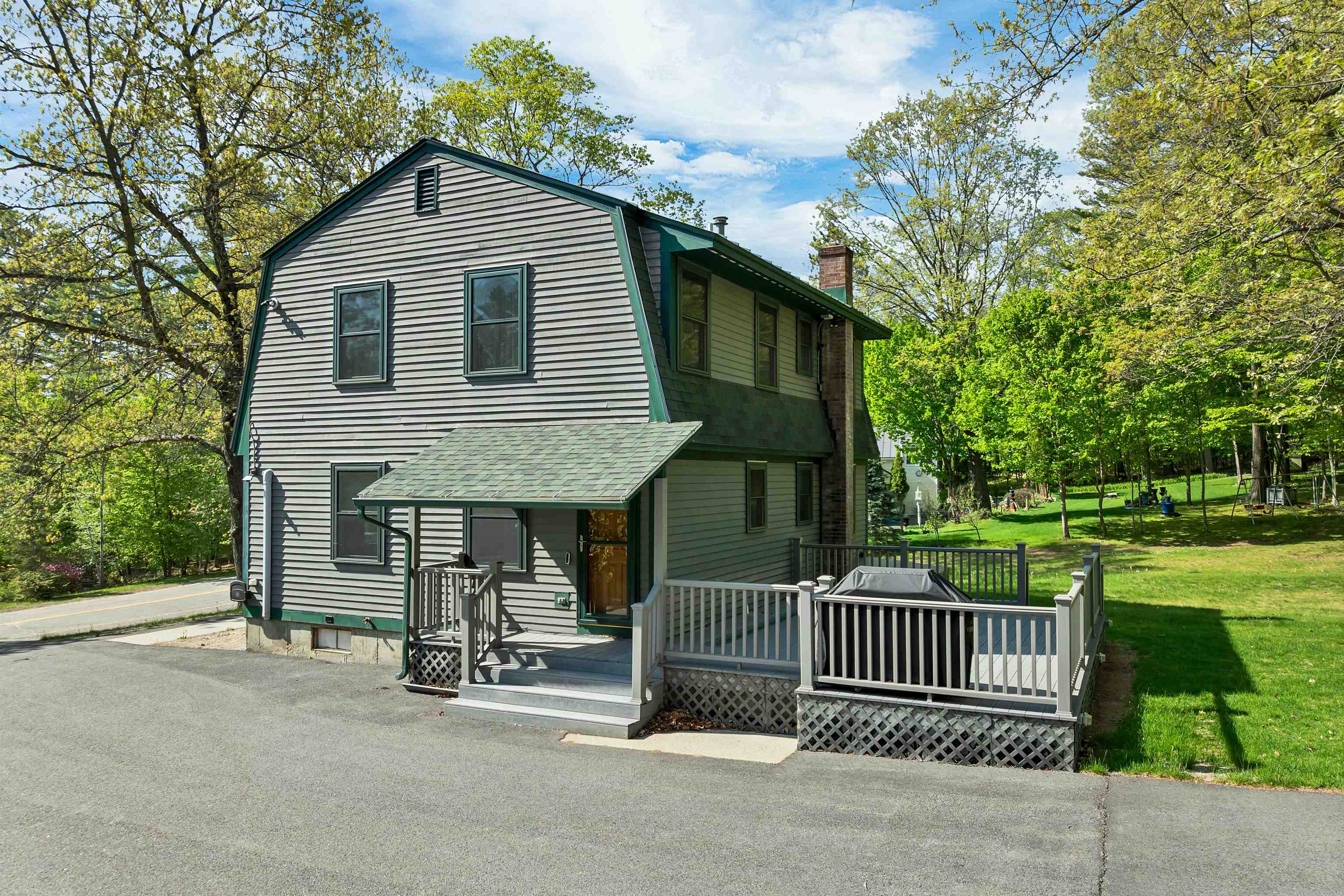 73 Evergreen Avenue