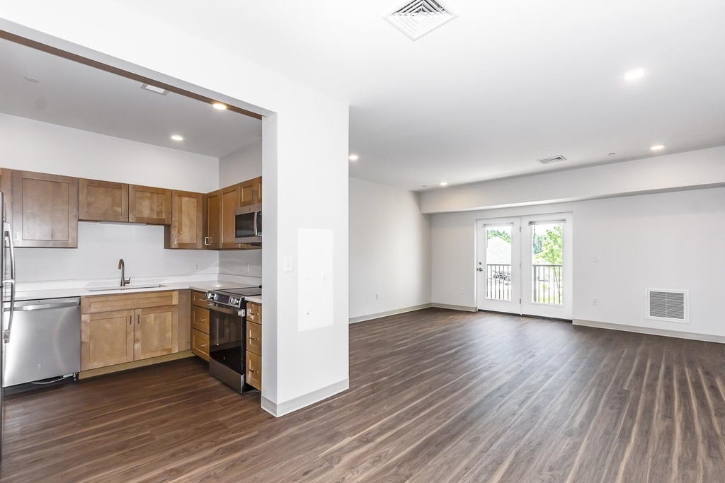 Photo of 2 Optical Loop #107, Londonderry, NH 03053 (MLS # 5108317)