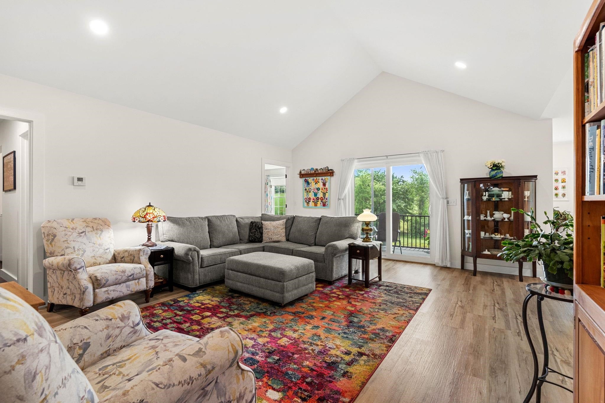 11 Brook Circle