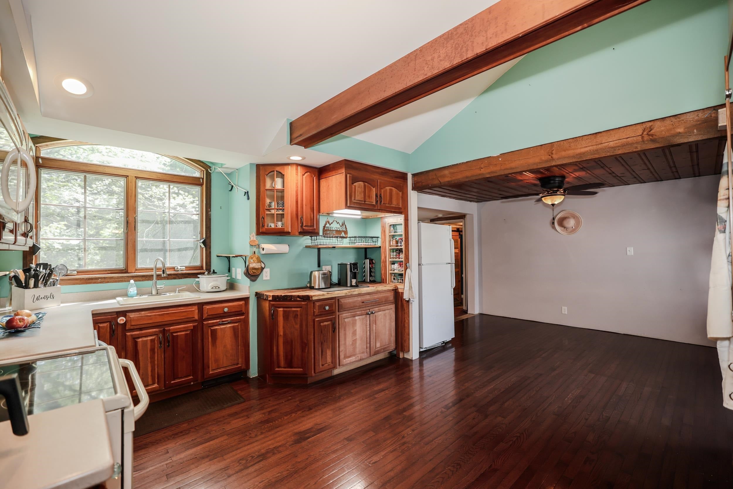 10 Kendall Pond Road