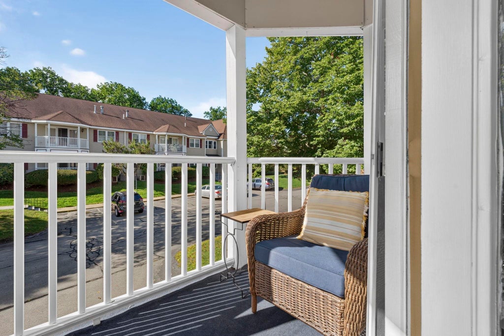 Photo of 690 S Porter Street #17, Manchester, NH 03103 (MLS # 5109795)