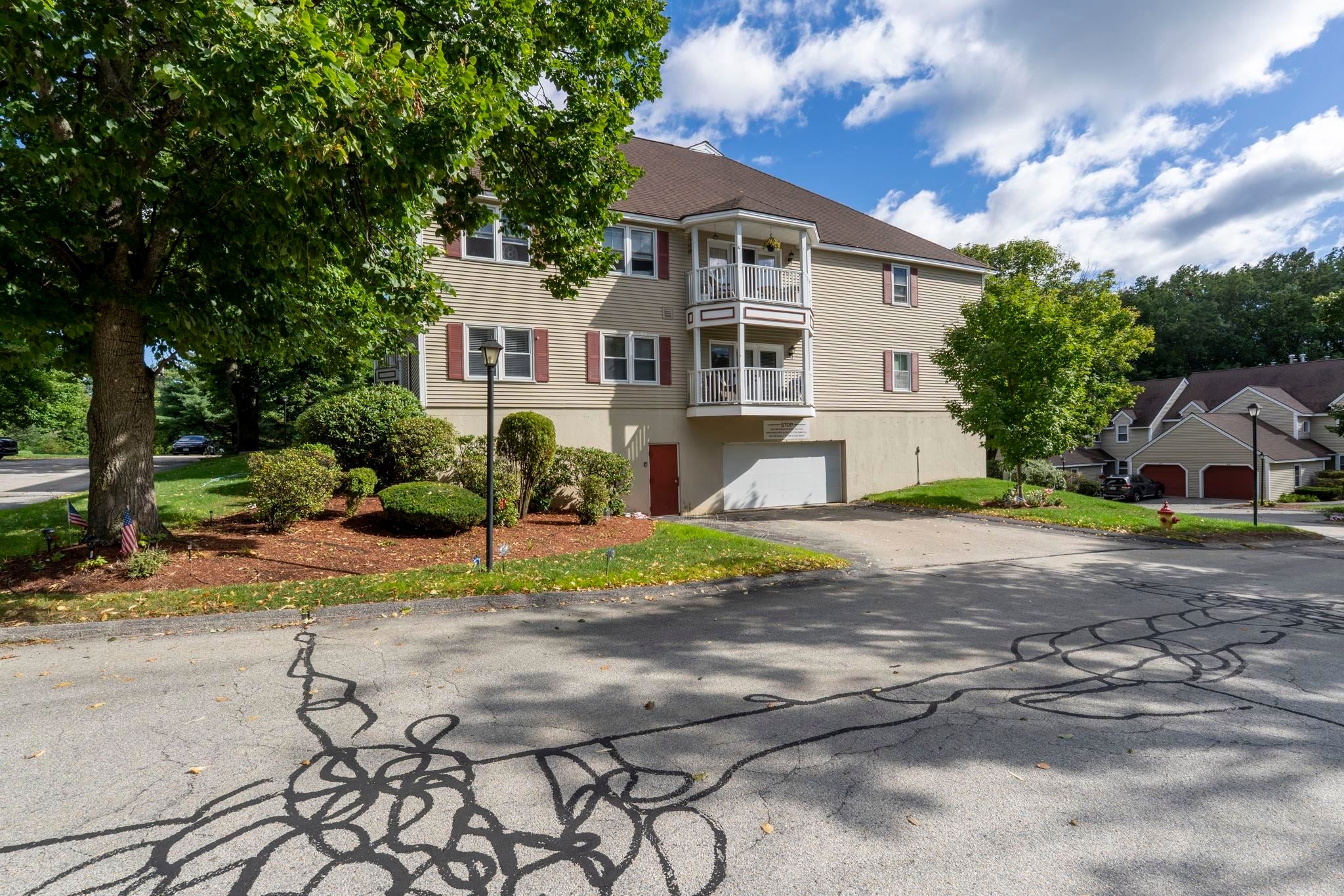 690 S Porter Street 17