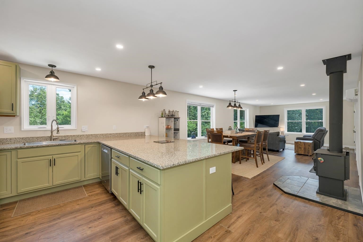24 Brackett Road