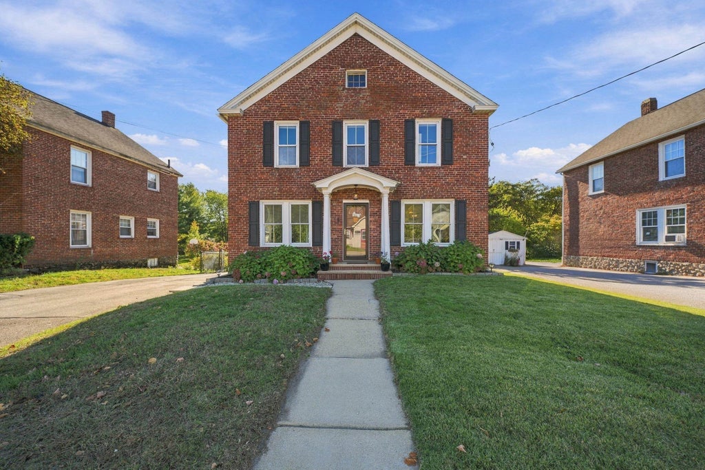 Photo of 40 Mammoth Road, Manchester, NH 03109 (MLS # 5115130)