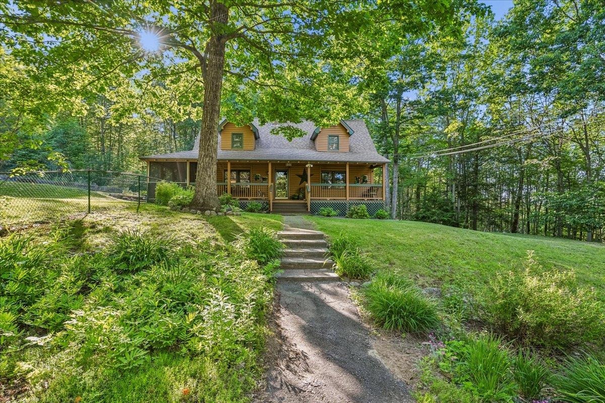 33 Quaker Road