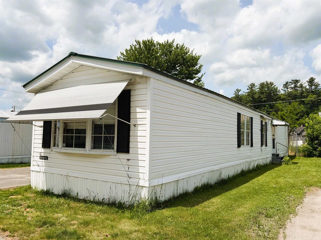 Photo of 11 Corey's Mobile Home Park, Littleton, NH 03561 (MLS # 5096095)