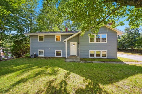 Photo of 3 Westray Drive, Nashua, NH 03062 (MLS # 5109955)