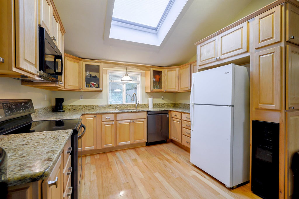 Photo of 9 Ice House Lane, Greenfield, NH 03047 (MLS # 5103058)