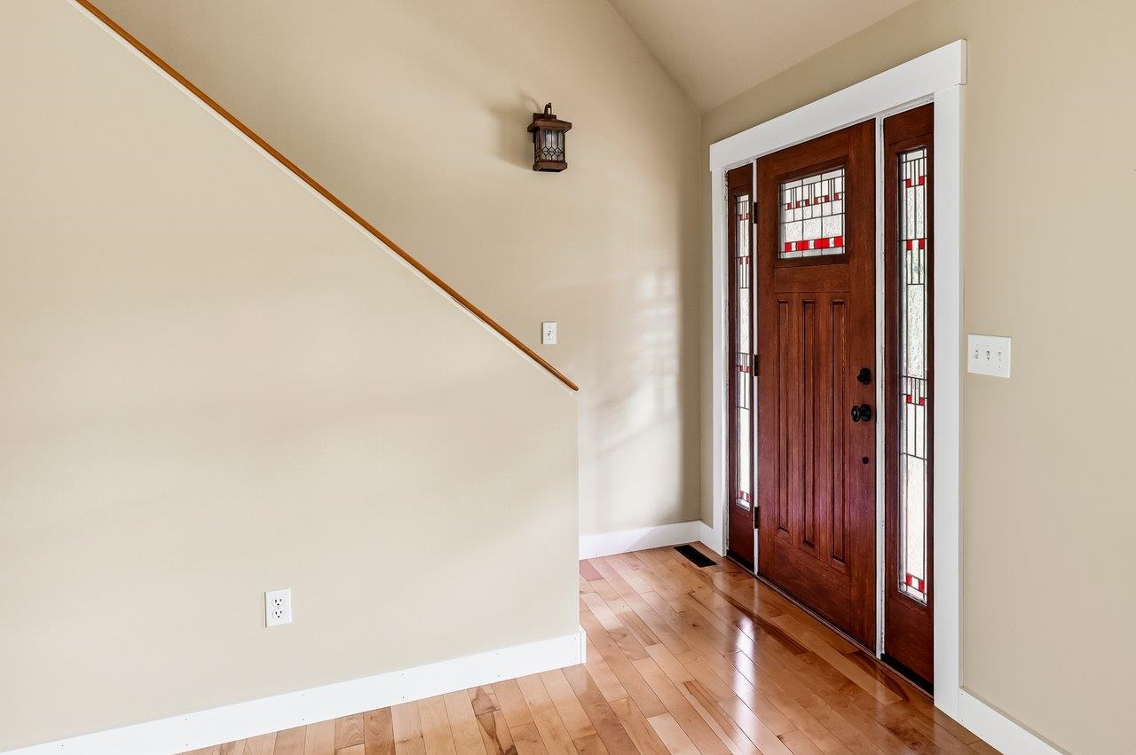 76 Mast Road