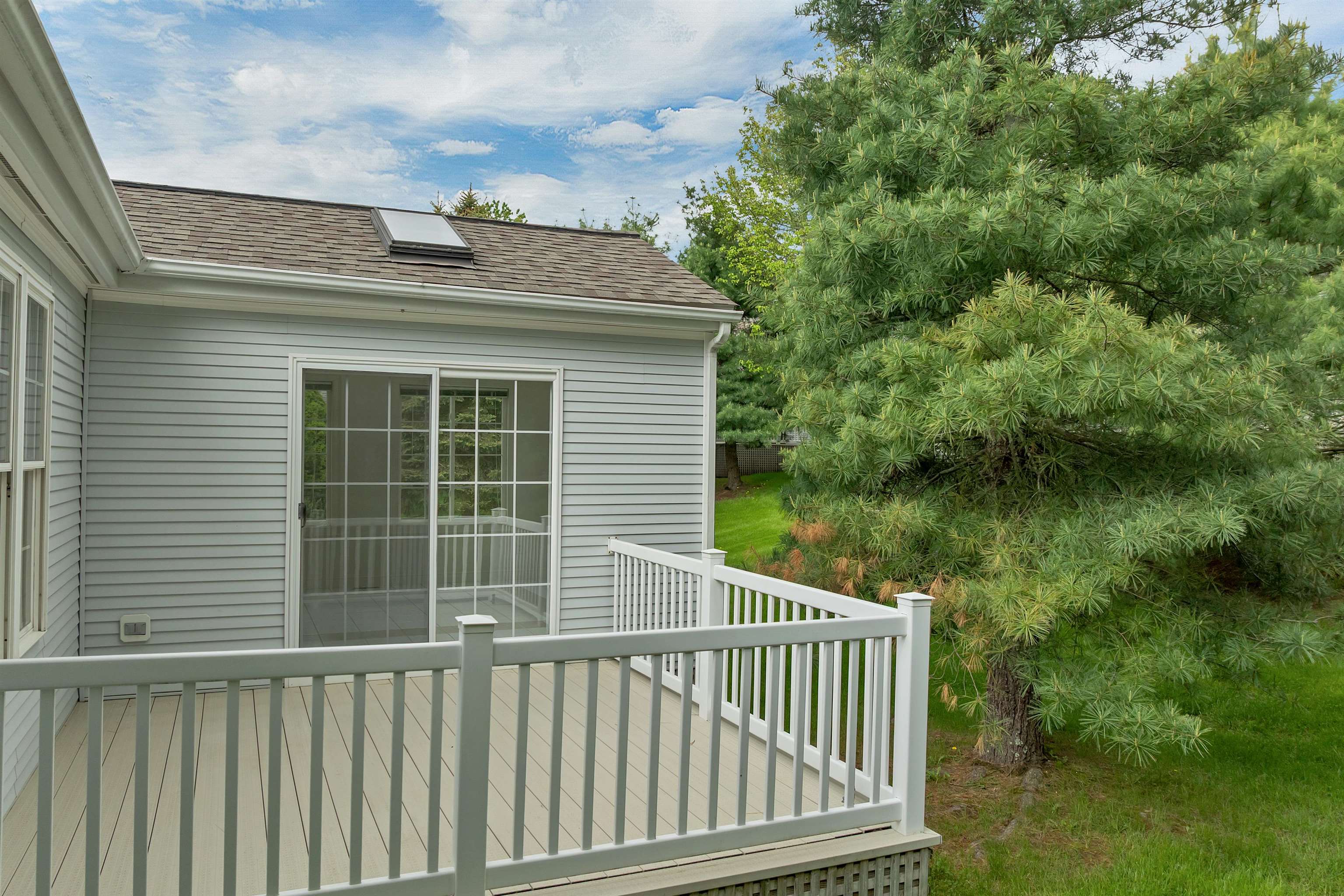 20 Hampton Meadows