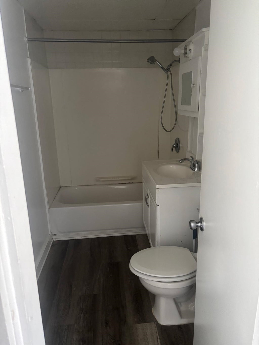 Photo of 40 W Broadway Street #11 RR 279, Derry, NH 03038 (MLS # 5110724)