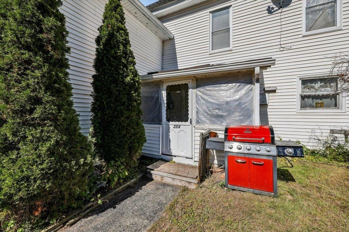 254 Court Street