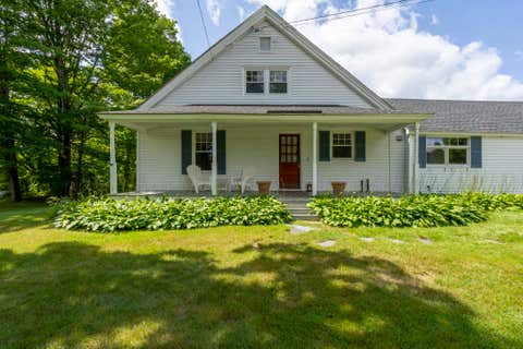 Photo of 621 Bradford Road, Newport, NH 03773 (MLS # 5105411)