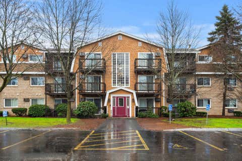 Photo of 310 Brook Village Road #41, Nashua, NH 03062 (MLS # 5097097)