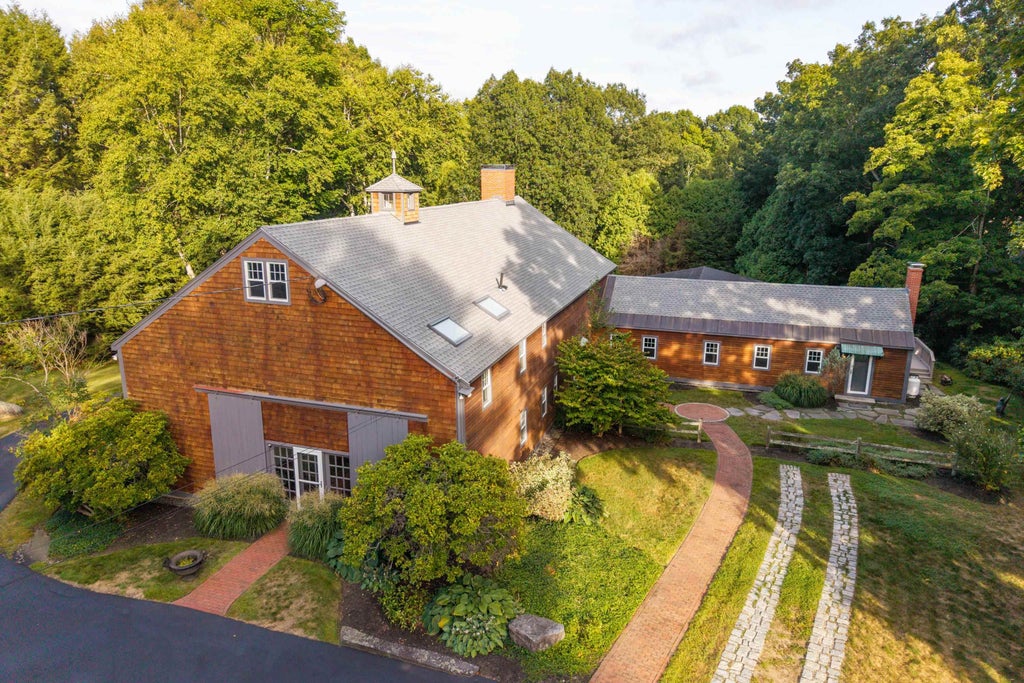 Photo of 17 NEWFIELDS Road, Exeter, NH 03833 (MLS # 5113178)