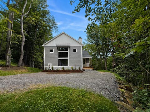 Photo of 47 West Road, Wilmington, VT 05363 (MLS # 5105900)