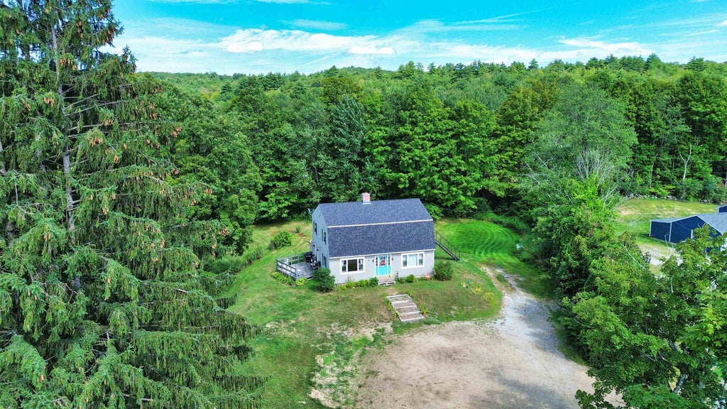 Photo of 7 Applecrest Lane, Andover, NH 03216 (MLS # 5106382)