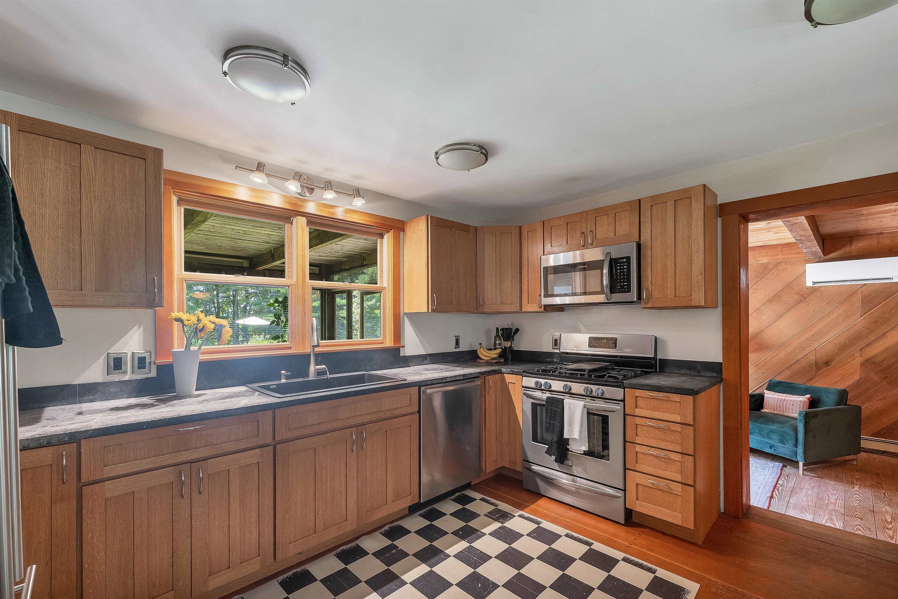 558 Province Road